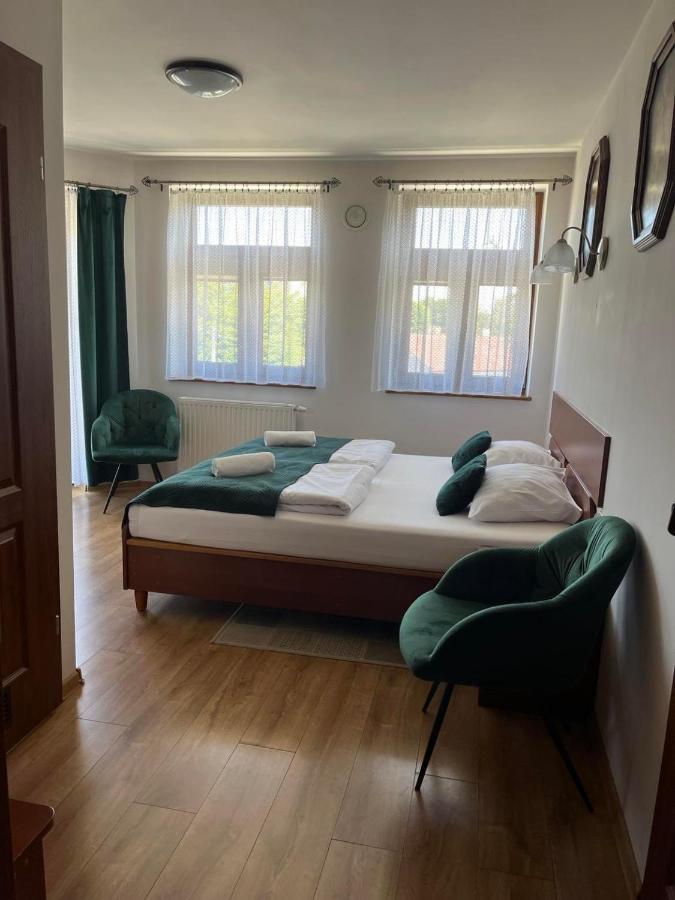 Hotel Kamienica Przy Bramie Opatow  Exterior foto